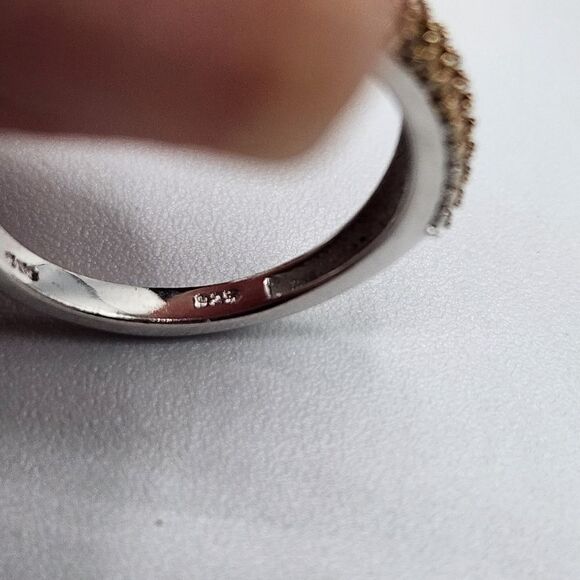 925 silver ring sz 8 - Picture 2 of 7